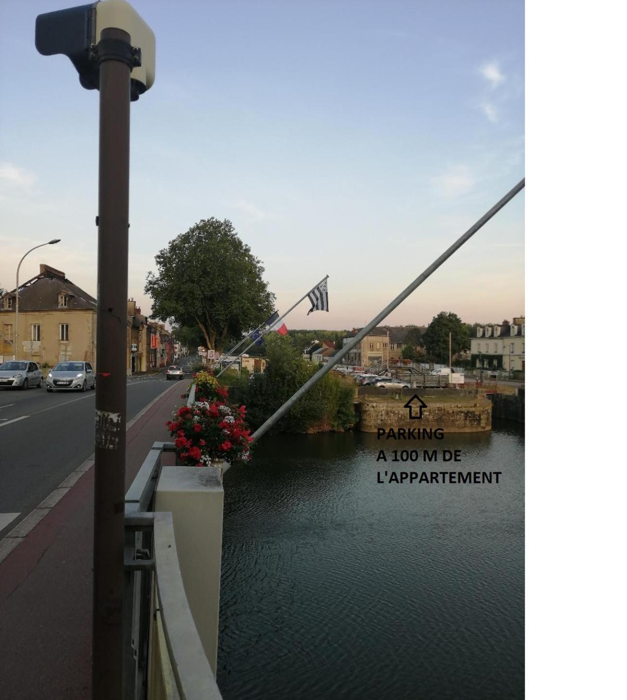 Spacieux T3 Lumineux Dans Quartier Historique Avec Wifi Redon Exterior foto